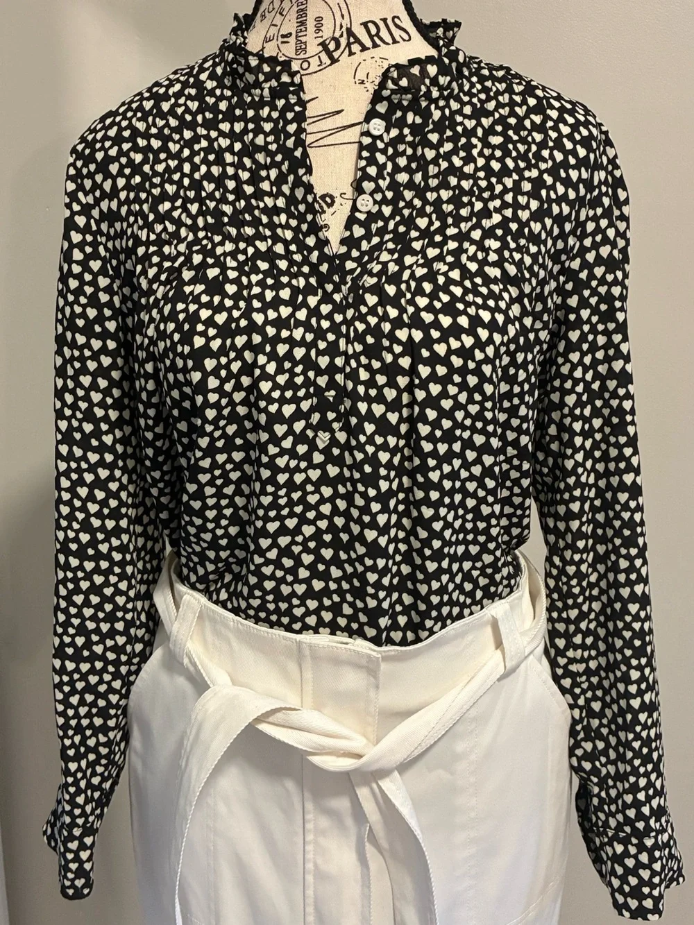 Black blouse w/white hearts, long sleeve Jcrew Mercantile. Size 2 Romantic EUC